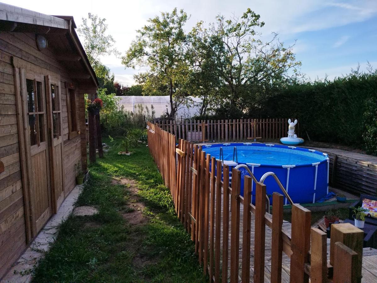 Piscine Jacuzzi Balneo "La Palmeraie Oasis" Ferolles Exterior photo